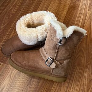 Women's Tan Suede Winter Boots with real  Fur Lining